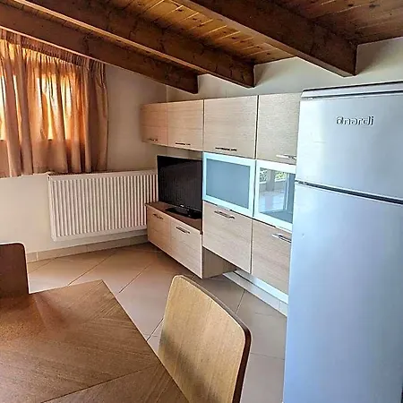Samaras - Sea View Attic فندق كامينا فورلا