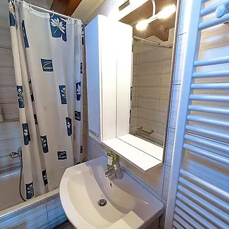 فندق Samaras - Sea View Attic كامينا فورلا